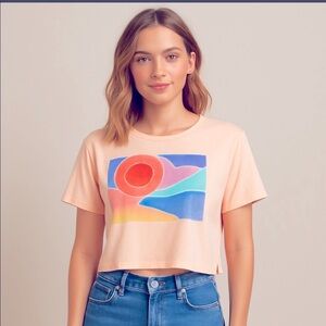 Billabong Peach Graphic Cropped Tee T-shirt (NWOT)